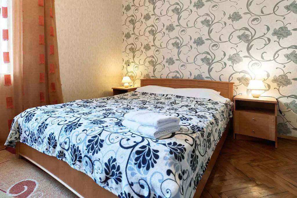 Home Hotel Apartments On Lva Tolstogo Kiev Eksteriør billede